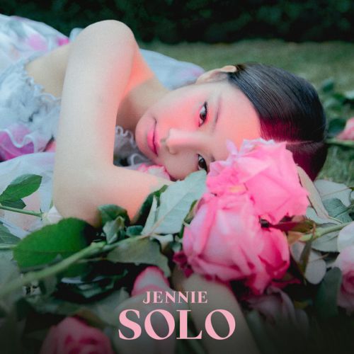 دانلود آهنگ SOLO از JENNIE