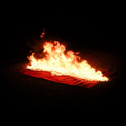 دانلود آهنگ FARSHE QERMEZ از Matin Fattahi & NoTsH