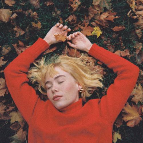 دانلود آهنگ we fell in love in october از girl in red